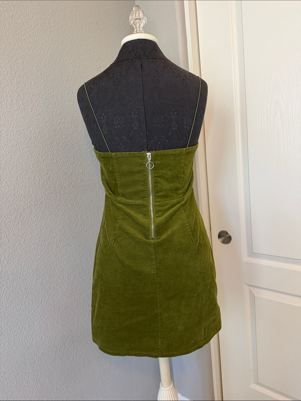 Urban Outfitters UO Colette Corduroy Mini Dress Olive Green Spaghetti Strap US 6 - Picture 6 of 13